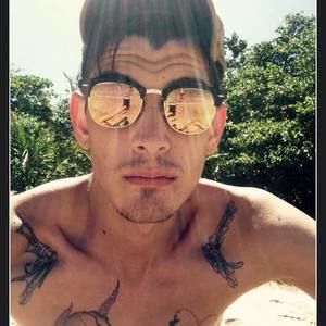 Meet your Posher, Claudio